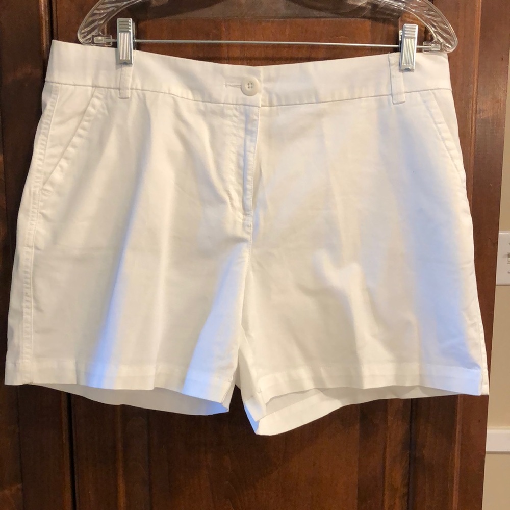 Womens Crown & Ivy Caroline Shorts